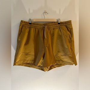 NWOT Old Navy Hiking Shorts